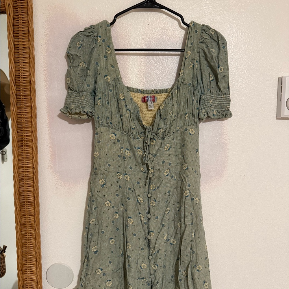 Urban Outfitters Faded Blue and Cream Patterned Top
